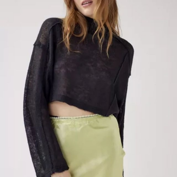 Urban Outfitters Jac Sheer Cropped Sweater - Picture 1 of 3